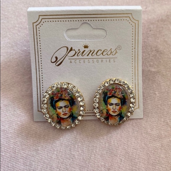 Frida Kahlo earrings NWT - Picture 2 of 3